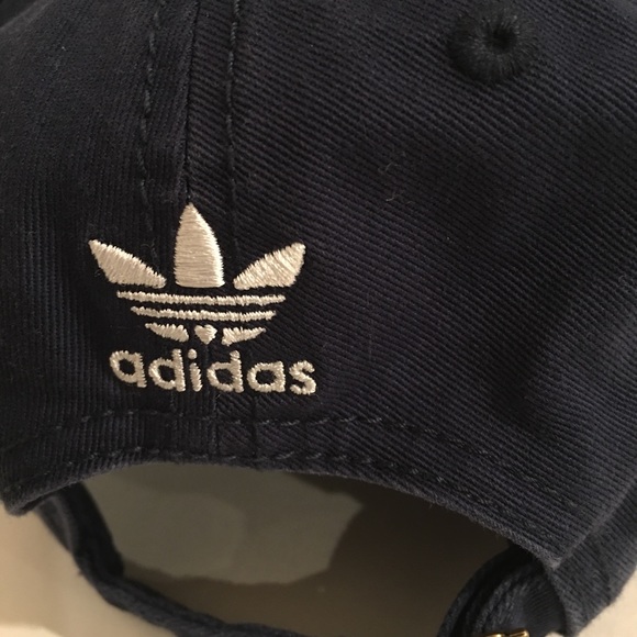 ADIDAS Women’s Fit Navy Adjustable Cap BNWT FIRM$ - Picture 4 of 6
